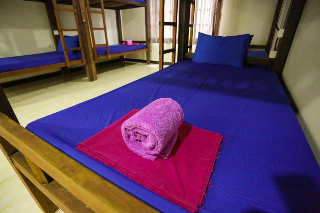 Blue Diamond Hostel Battambang Zewnętrze zdjęcie